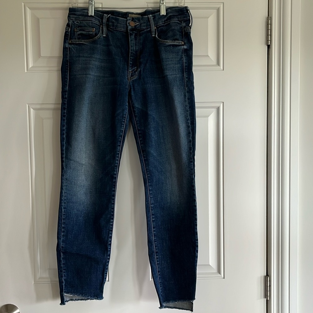 Mother Sz 28, The Looker Step Fray Blue Denim, Can’t Leave It Alone Jeans.